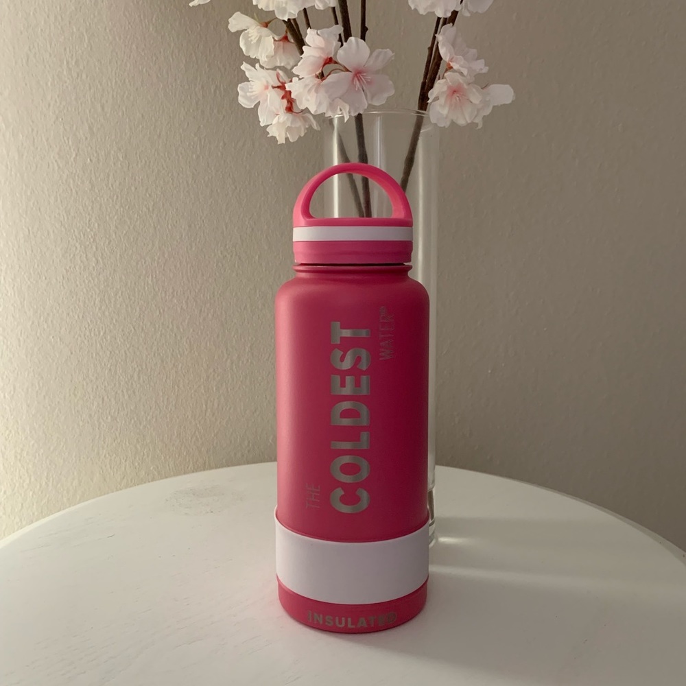 The Coldest Water 32oz Bottle (Pink)